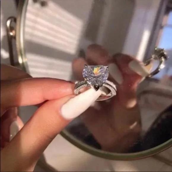 || S925 STERLING SILVER || NEW || HEART DIAMOND RING - Picture 4 of 5